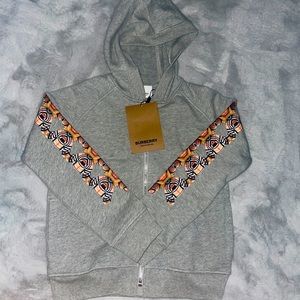Burberry boy sweater